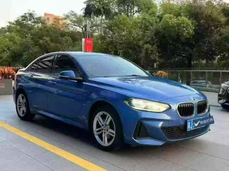深圳20年宝马1系2