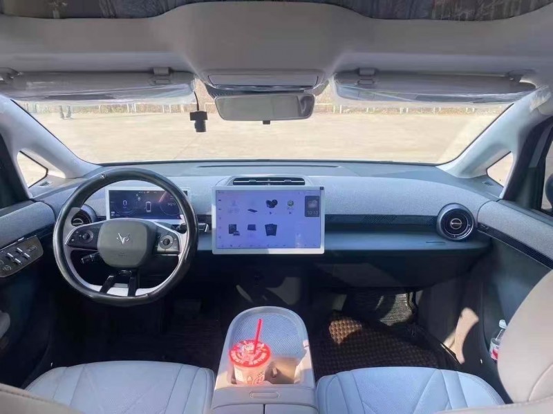 济南25年极狐汽车考拉6