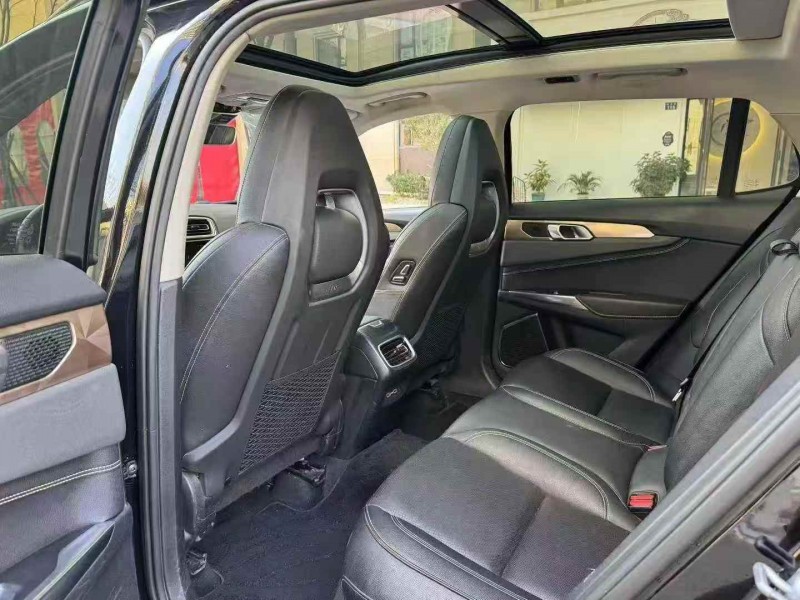 金华19年领克016