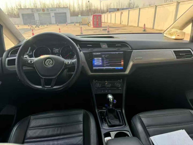 张家口17年大众途安4