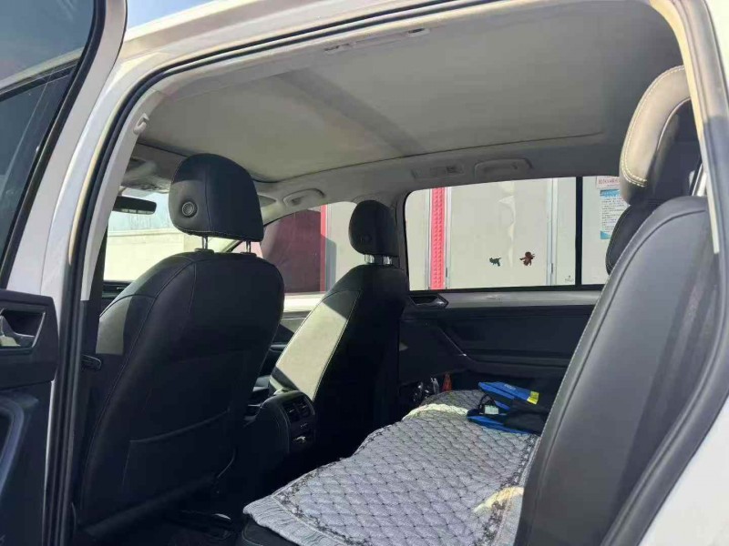 张家口17年大众途安6