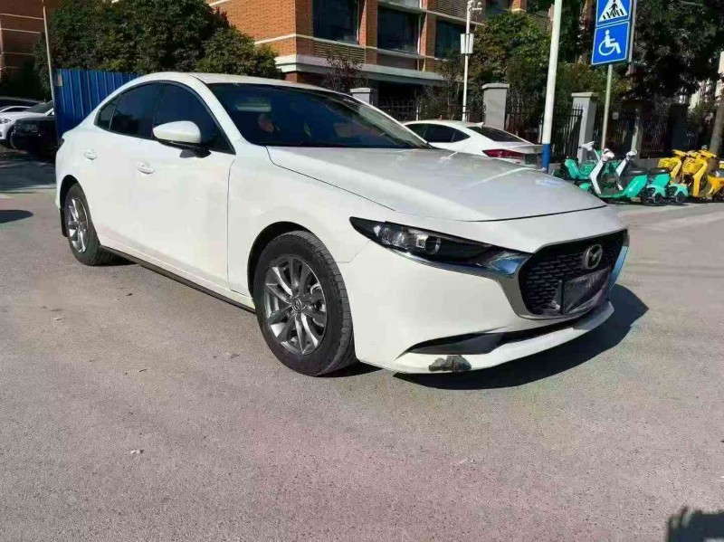 南宁21年马自达昂克赛拉2