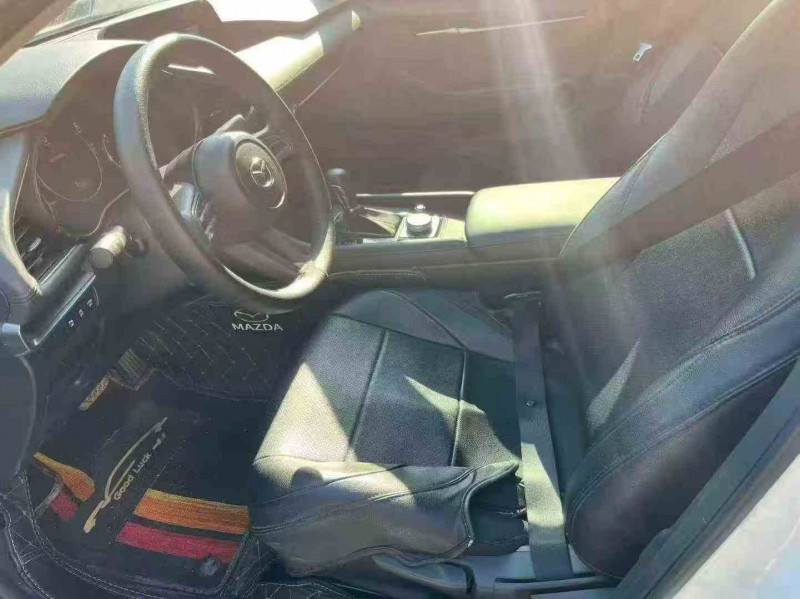 南宁21年马自达昂克赛拉4