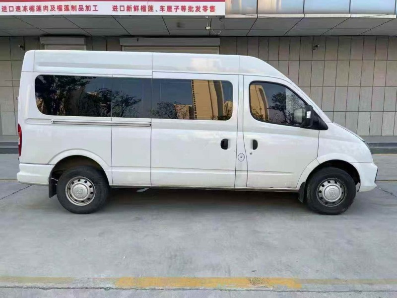 济宁24年大通V808