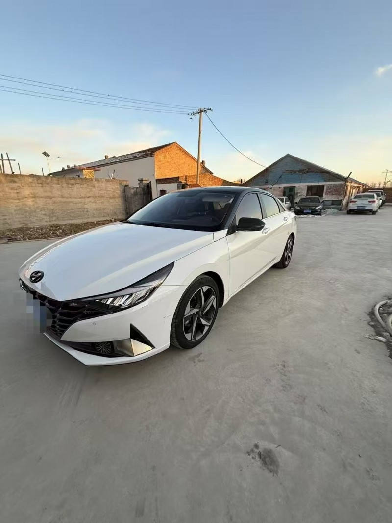 包头23年现代伊兰特2