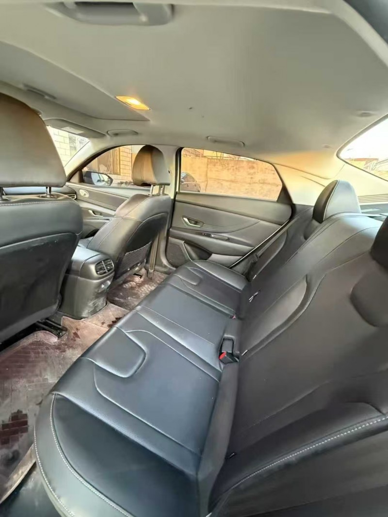 包头23年现代伊兰特5