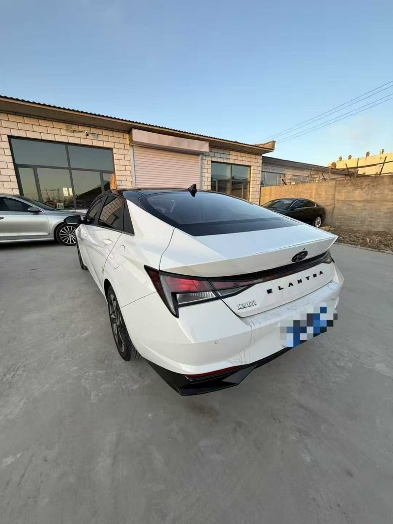 包头23年现代伊兰特7