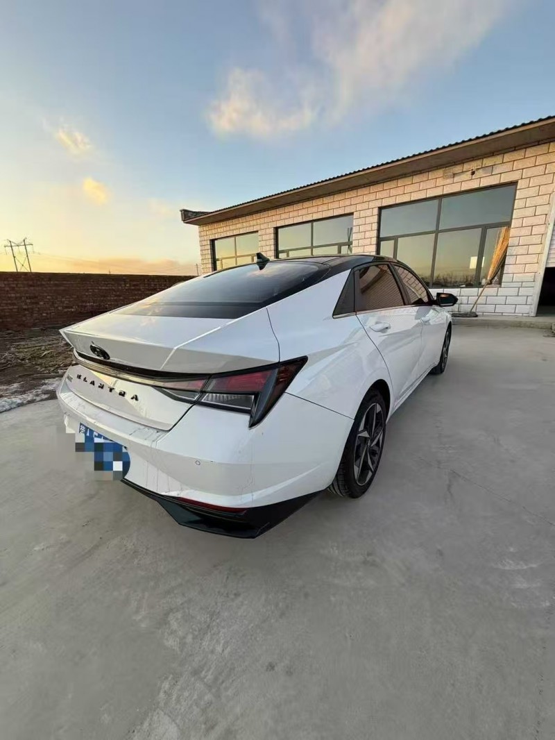 包头23年现代伊兰特8