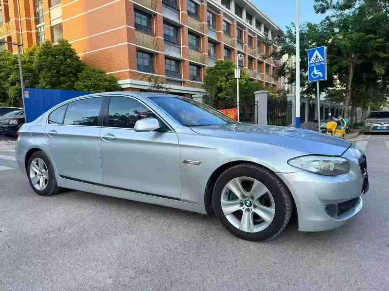 南宁11年宝马5系3
