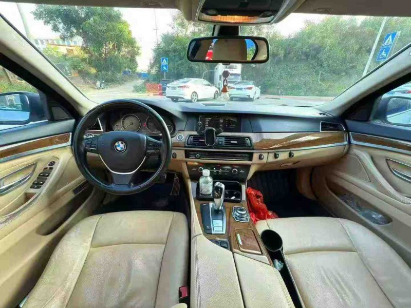 南宁11年宝马5系5