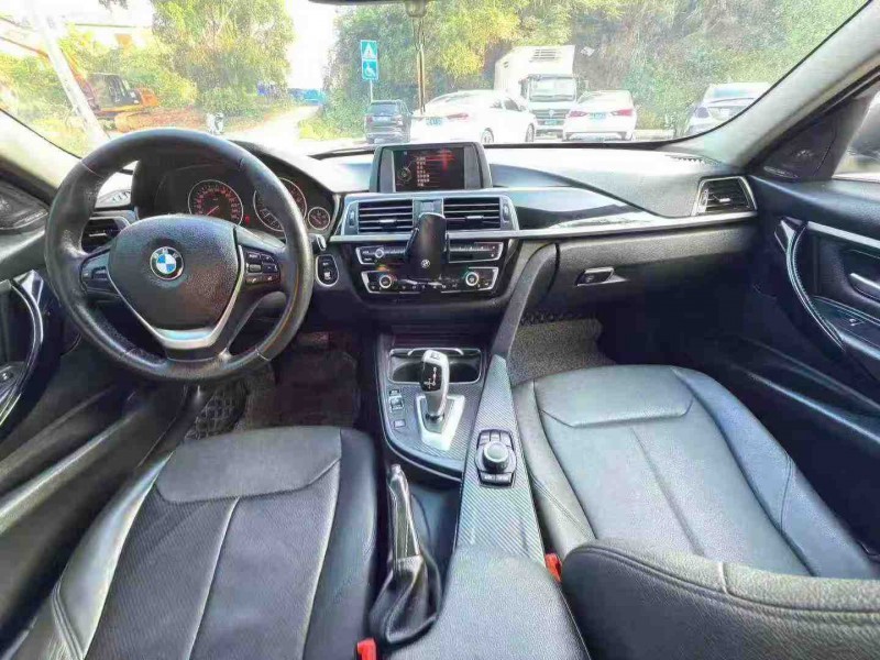 南宁17年宝马3系5