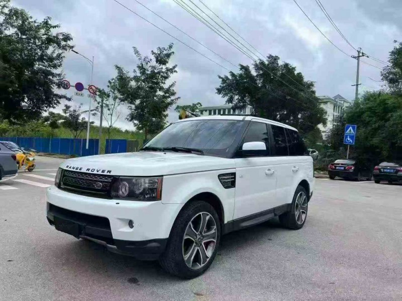 南宁13年路虎揽胜运动2