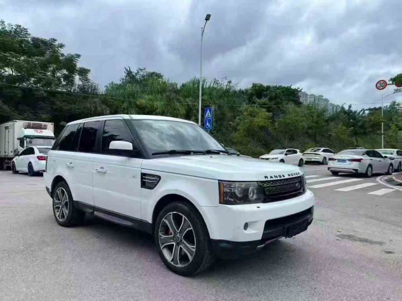 南宁13年路虎揽胜运动3