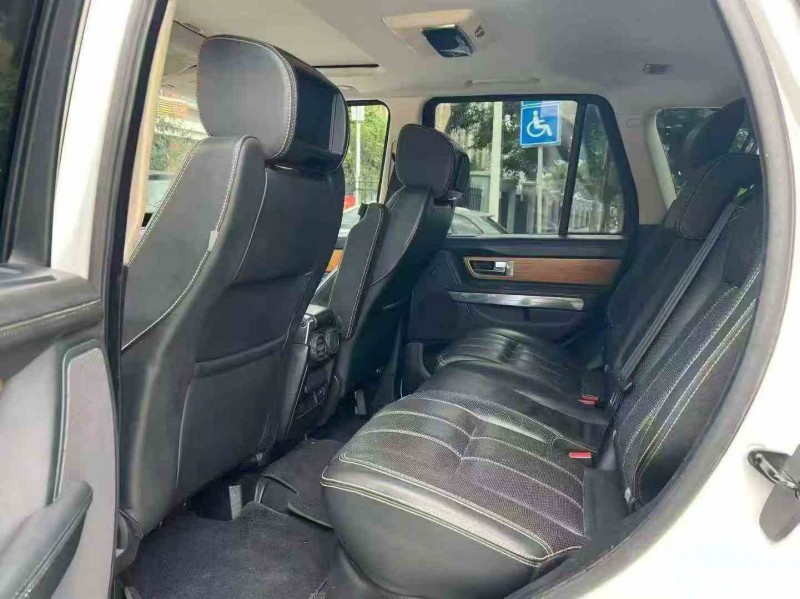 南宁13年路虎揽胜运动6