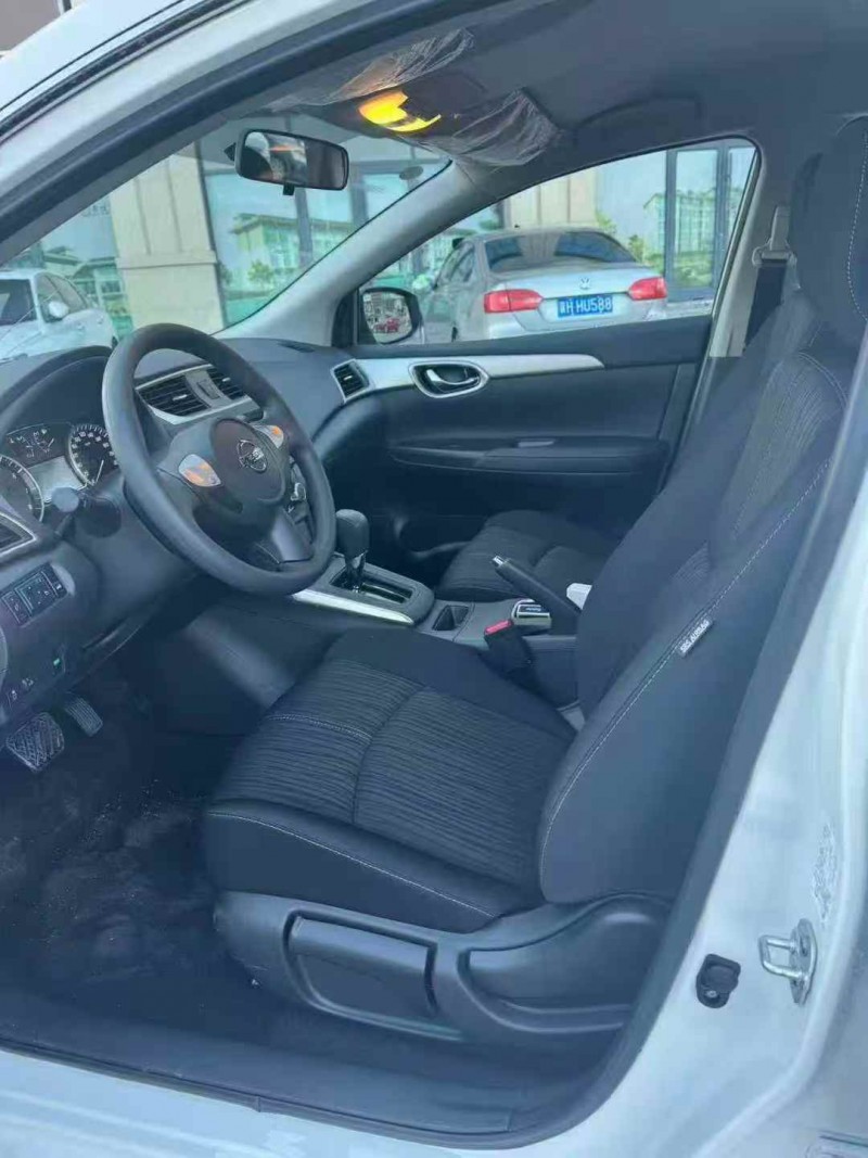 邯郸25年日产轩逸5