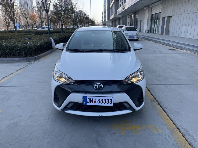 济宁17年丰田YARiS L 致炫1