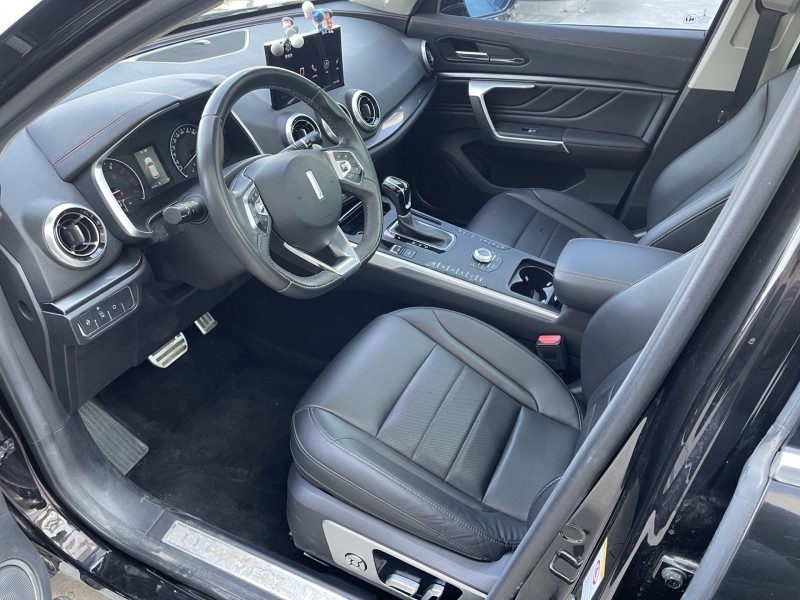 青島19年長城汽車魏牌6