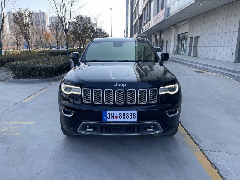 济宁18年Jeep大切诺基1