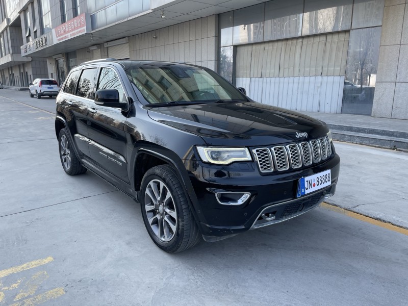 济宁18年Jeep大切诺基2