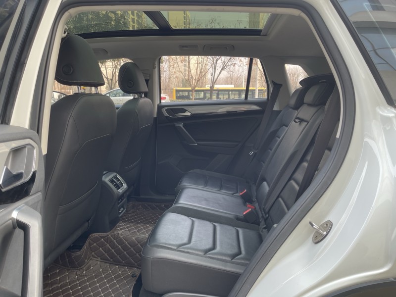 济宁19年大众探岳6