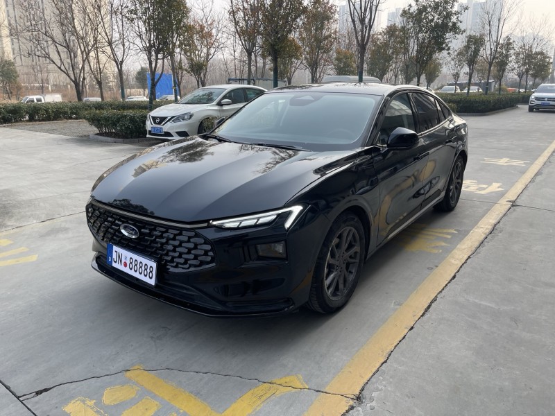 济宁24年福特蒙迪欧3