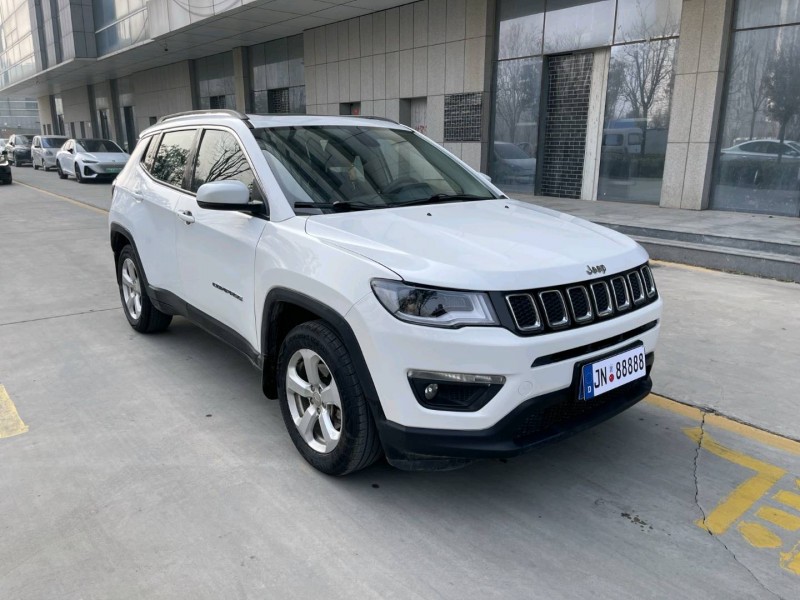 济宁17年Jeep指南者2