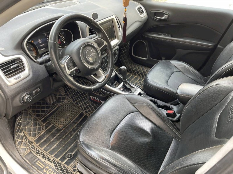 济宁17年Jeep指南者5