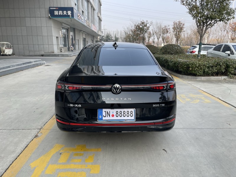 济宁25年大众迈腾9