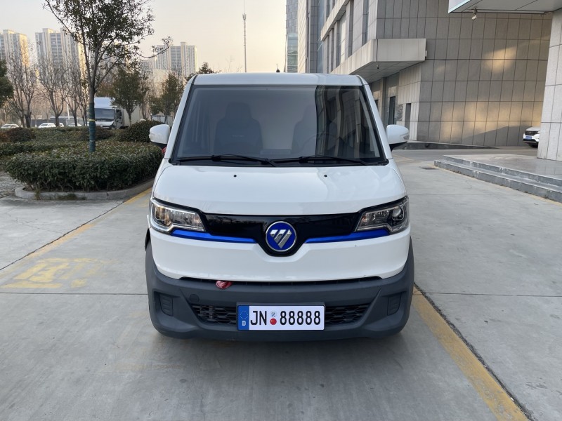 济宁24年福田智蓝精灵1