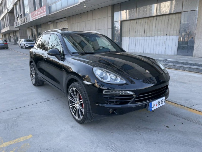 濟寧16年保時捷卡宴4