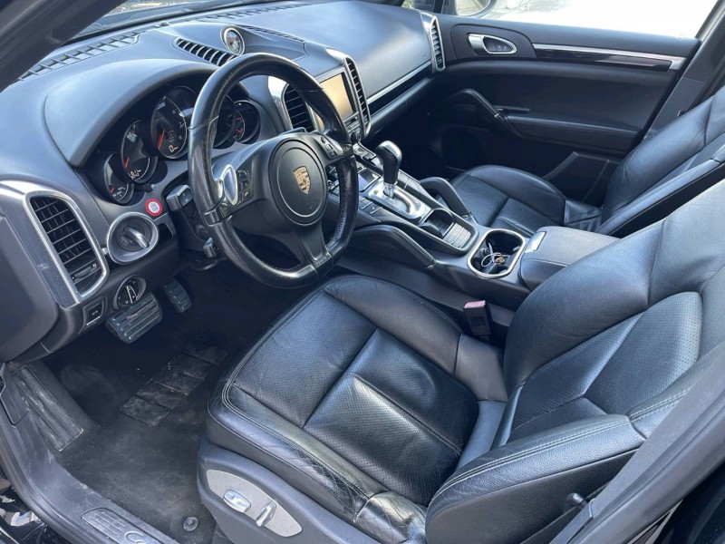 濟寧16年保時捷卡宴7