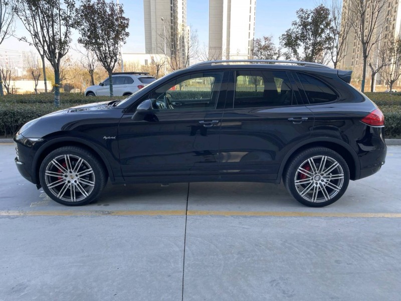 濟寧16年保時捷卡宴8