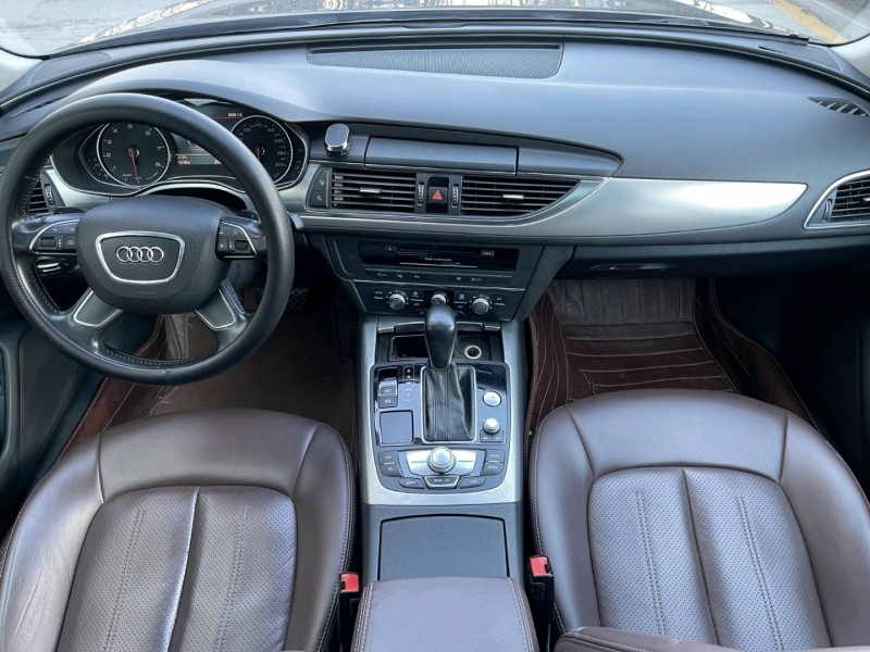 济宁16年奥迪A6L4