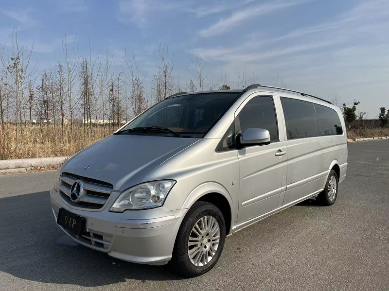 徐州14年奔驰威霆3