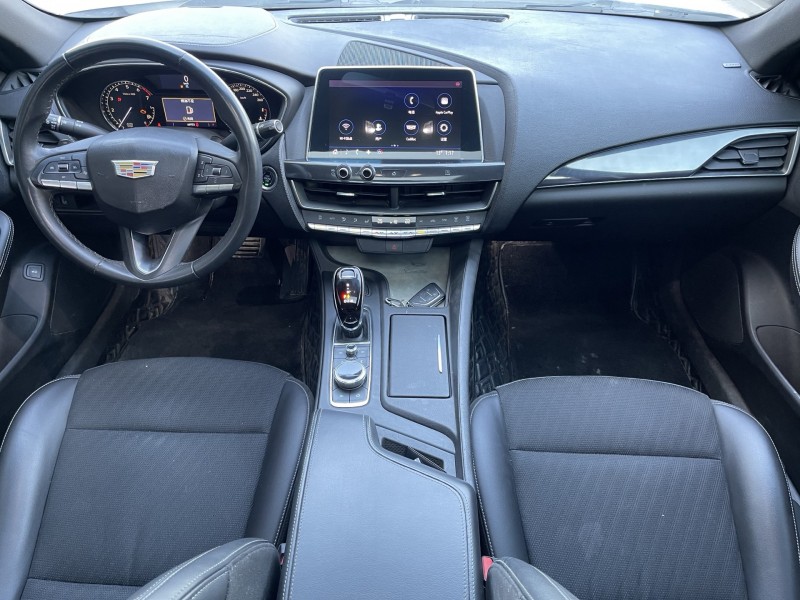 濟寧20年凱迪拉克CT54