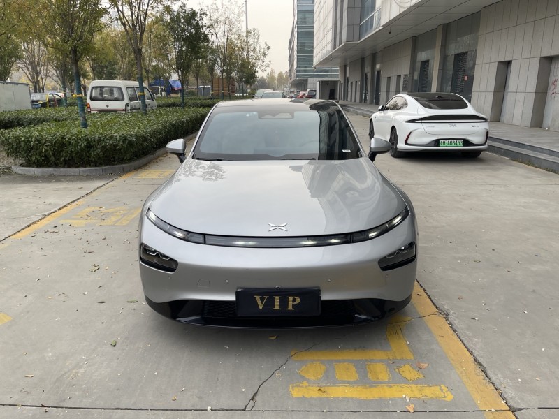 济宁23年小鹏汽车p71