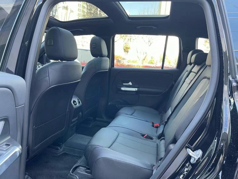 济宁22年奔驰GLB8