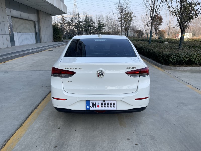 济宁19年别克英朗9