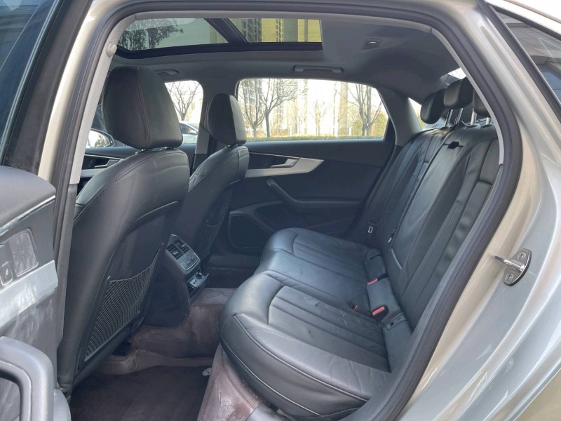 济宁19年奥迪A4L6