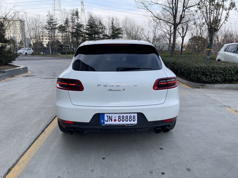 濟寧15年保時捷Macan9
