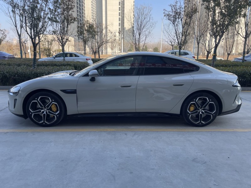 济宁24年小米SU79