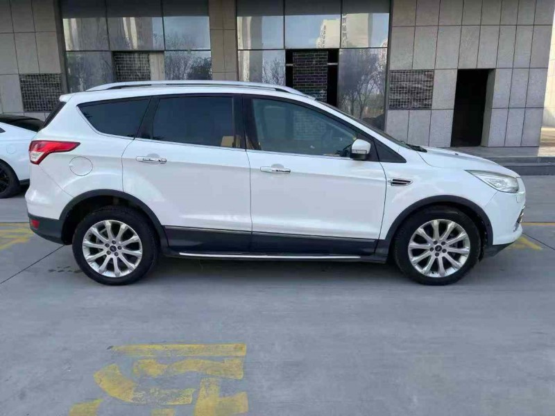 济宁13年福特翼虎8