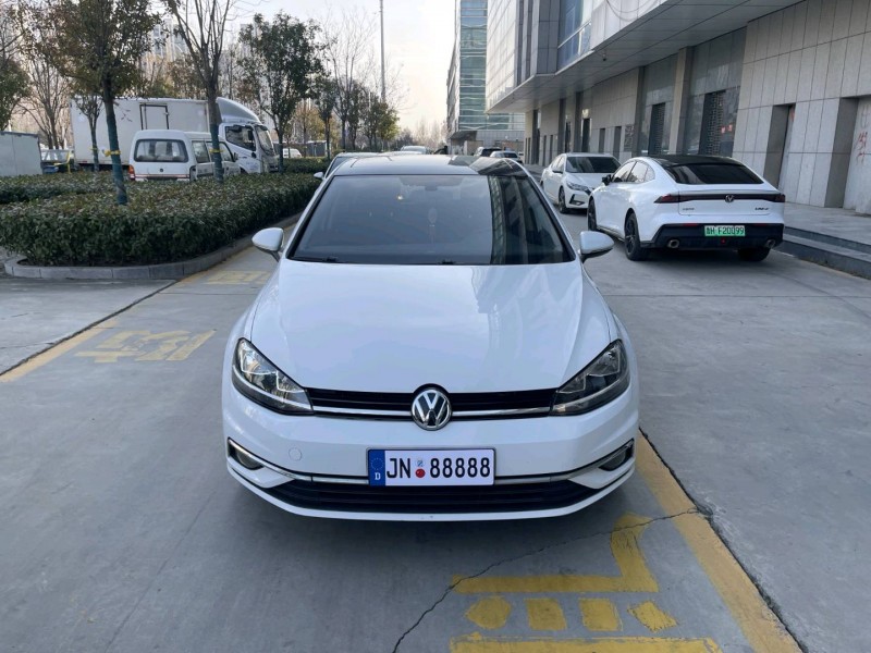 济宁19年大众高尔夫1