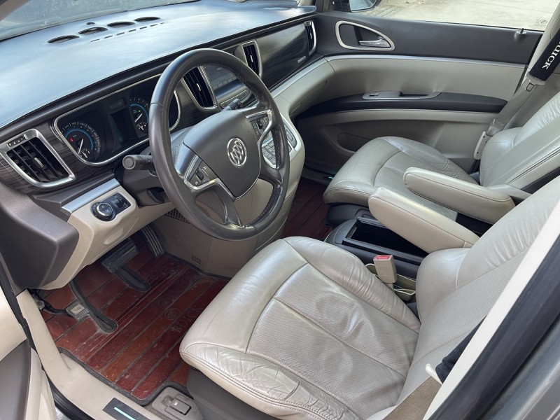 济宁13年别克GL86