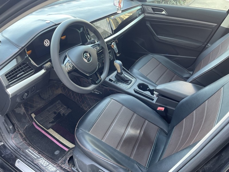 济宁21年大众朗逸5