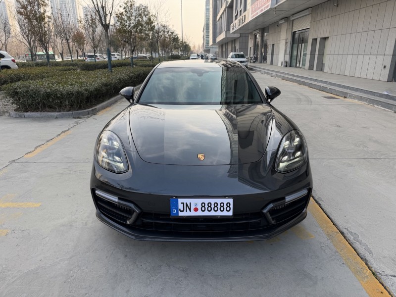 濟寧21年保時捷帕拉梅拉1