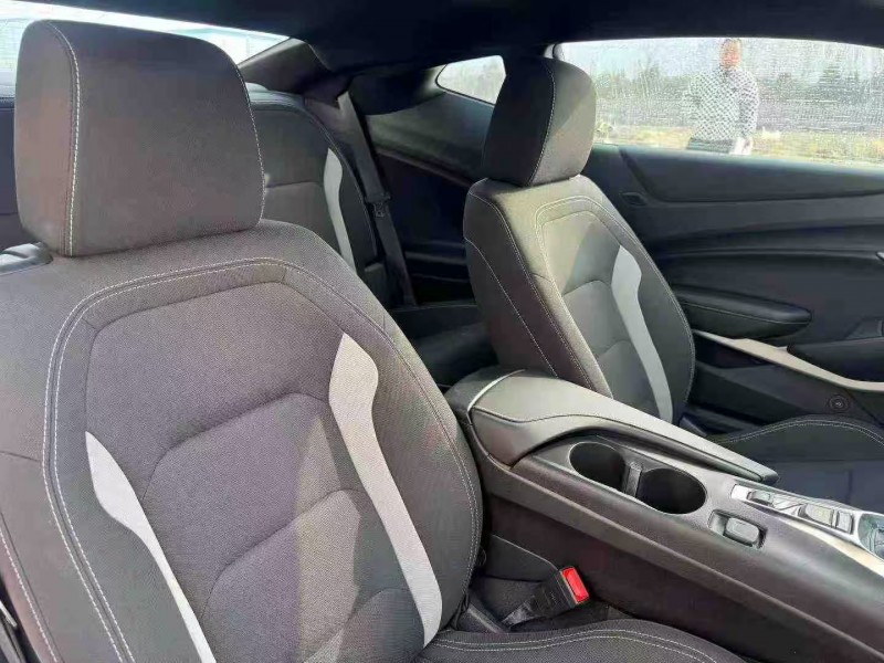 菏泽25年雪佛兰科迈罗4