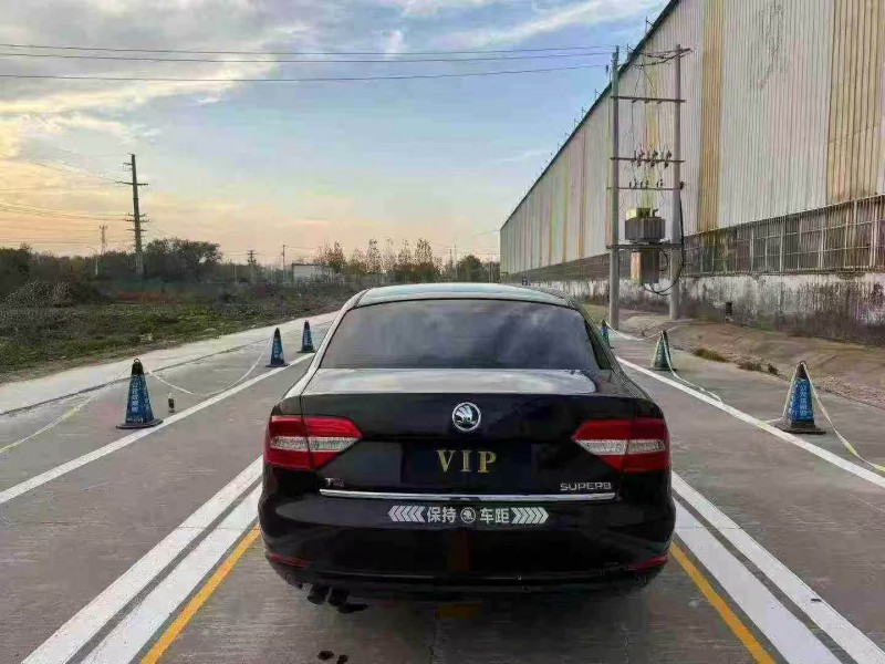 菏泽15年斯柯达速派9