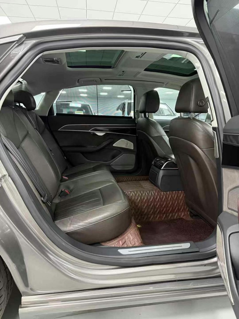 廊坊19年奥迪A8L6