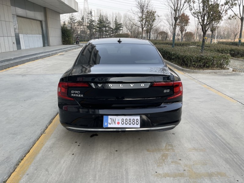济宁24年沃尔沃S909